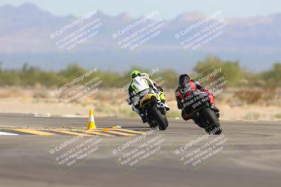media/Sep-25-2023-Moto Forza (Mon) [[81ffa65e0a]]/B-C Group/Session 3 (Turn 16)/
